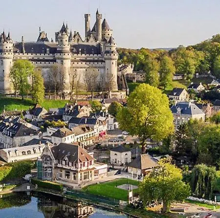 L'Inattendue Pierrefonds Exterior photo
